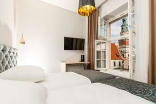 Хостелы Sleep in Hostel & Apartments Познань Улучшенный двухместный номер с 1 кроватью или 2 отдельными кроватями-3